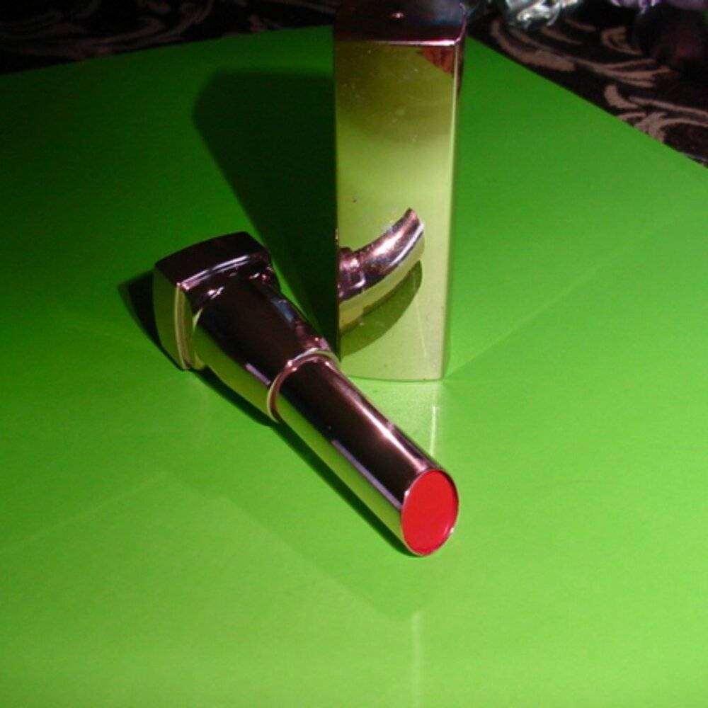 MAYBELLINE New Shine Lipstick MAGENTA AFFAIR
